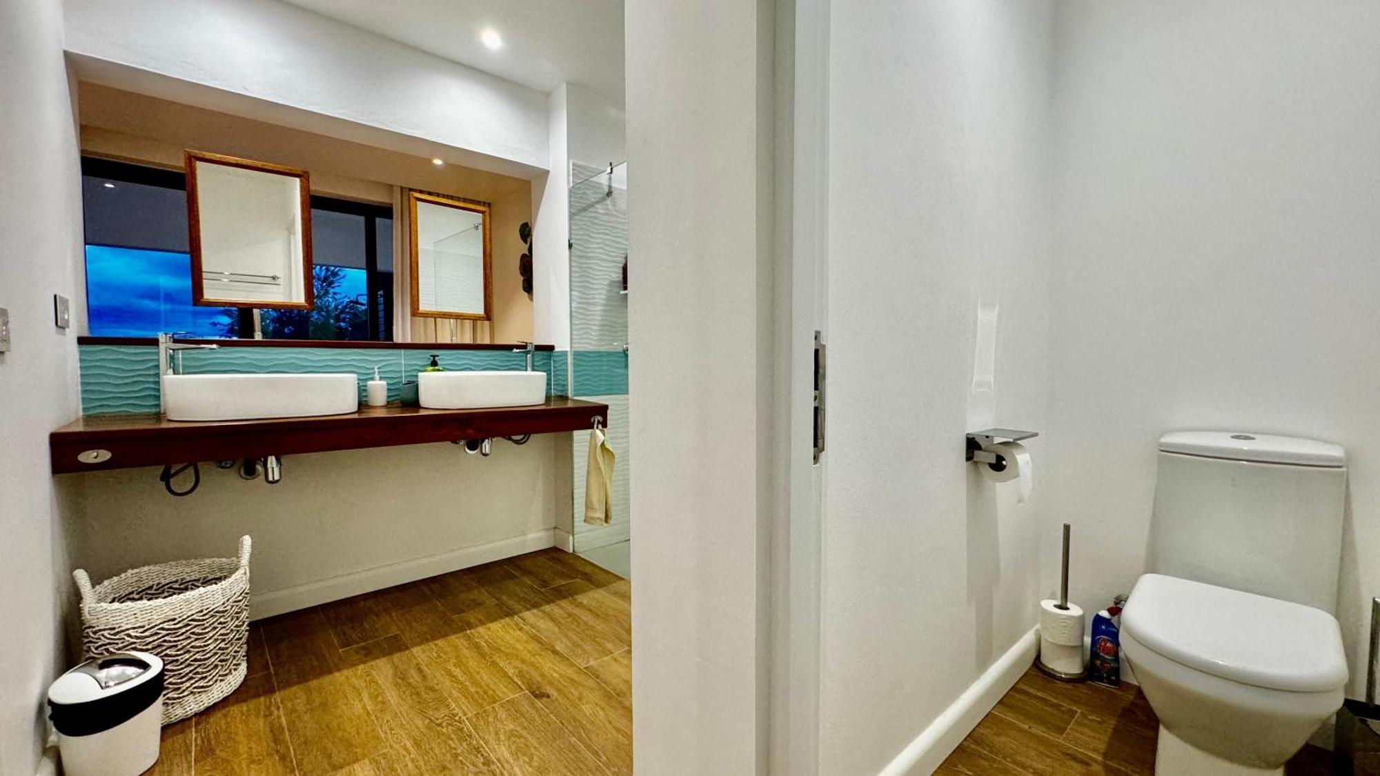 Appartement De Luxe Piscine Et Vue Mer Rivière Noire Extérieur photo