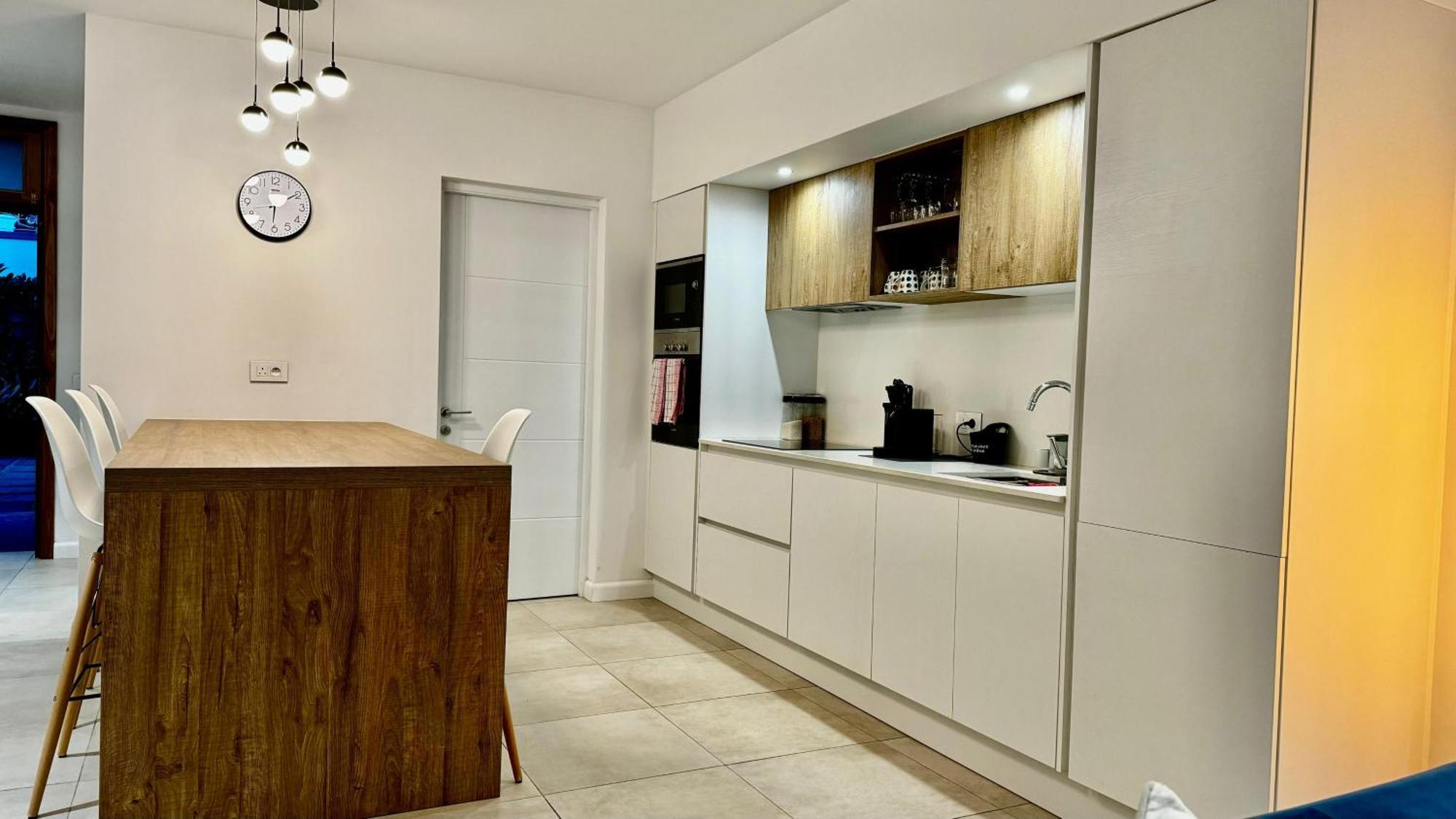 Appartement De Luxe Piscine Et Vue Mer Rivière Noire Extérieur photo