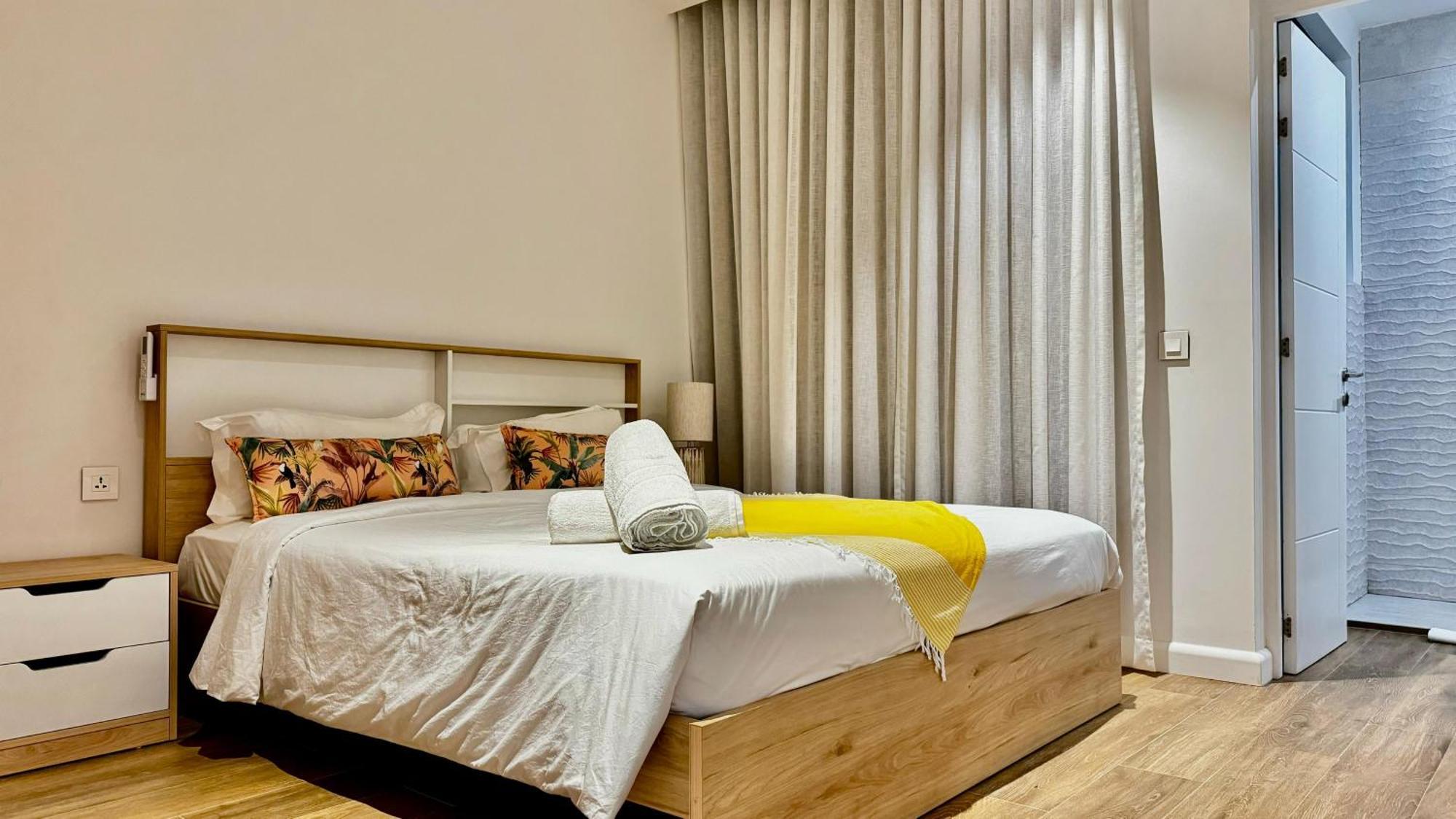 Appartement De Luxe Piscine Et Vue Mer Rivière Noire Extérieur photo
