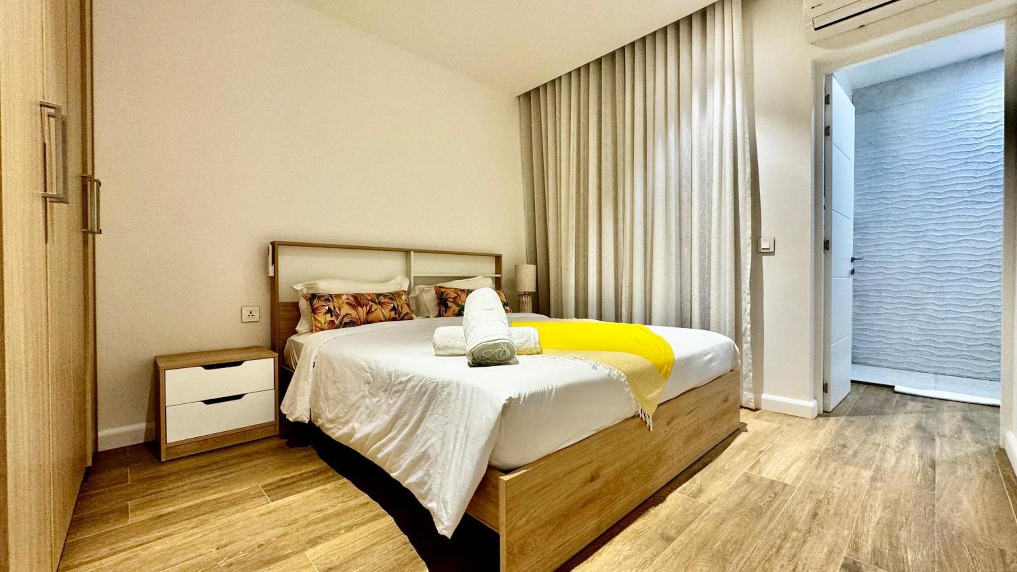 Appartement De Luxe Piscine Et Vue Mer Rivière Noire Extérieur photo